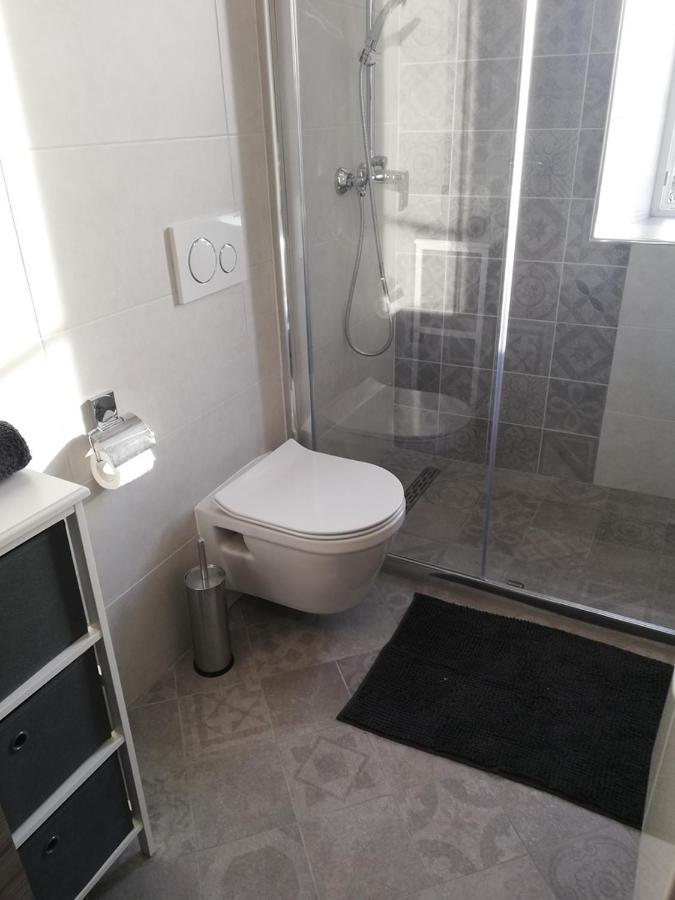 Apartment Stefania On The Beach Коромачно Екстер'єр фото