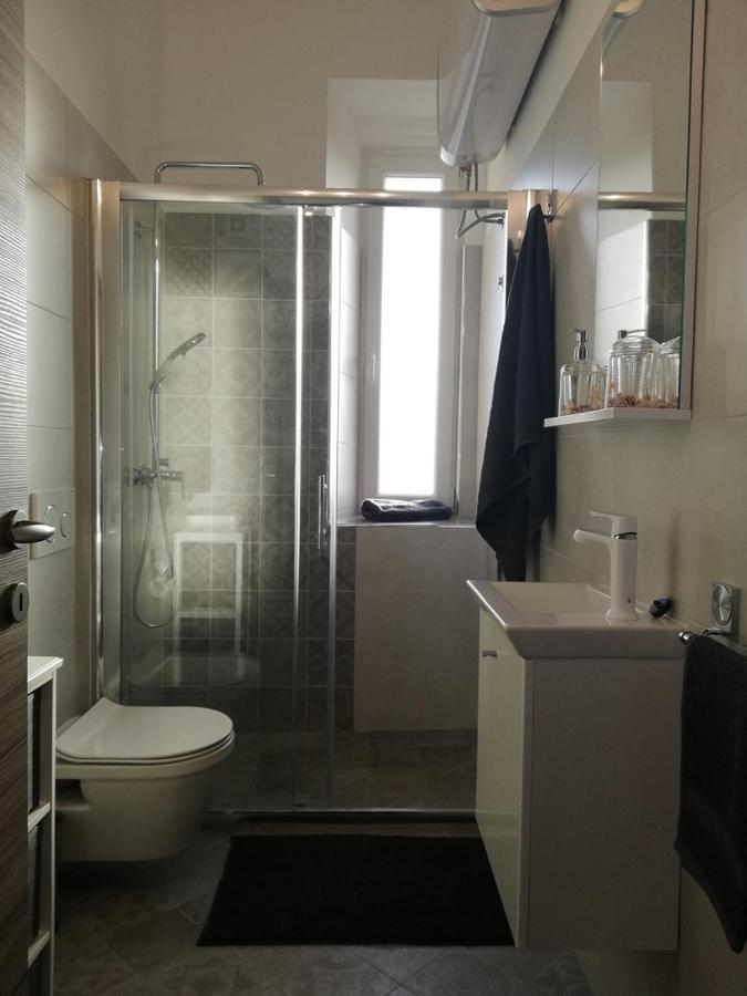 Apartment Stefania On The Beach Коромачно Екстер'єр фото